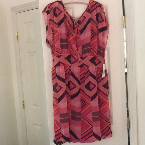 Laundry by Design Dresses & Skirts - Laundry Peach/Pink Geometric Sun-Dress.18164